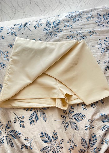 Zara ZARA model yırtmaçlı mini etek
