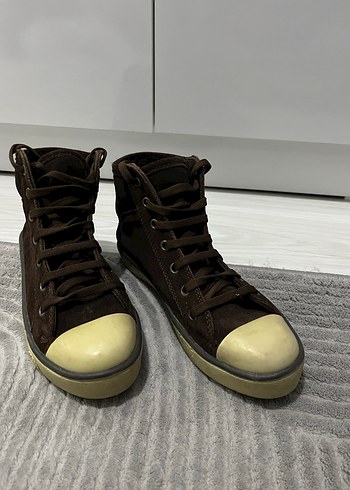Orjinal UGG marka kadın bot