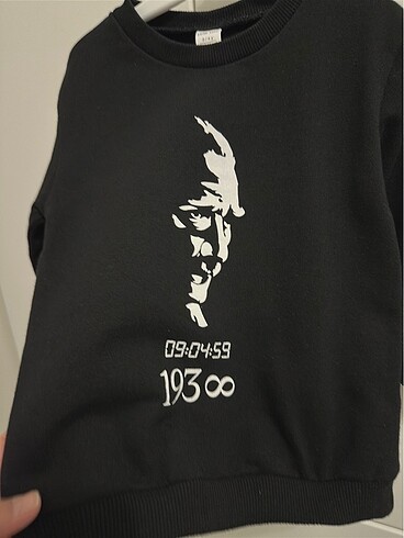 Siyah Atatürk Baskılı Sweat