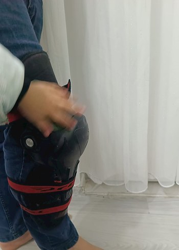 Kemerli Siyah Deri Motosiklet Dizlik - Görsel 13