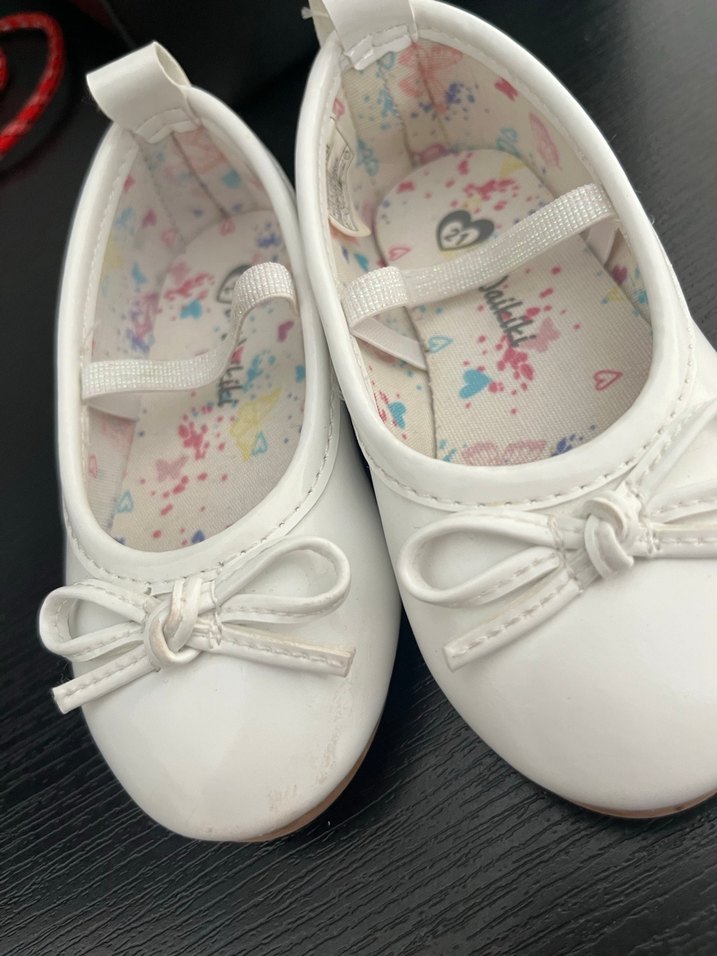 Kız Çocuk Beyaz Bağcıklı Babet Ayakkabı - Görsel 2