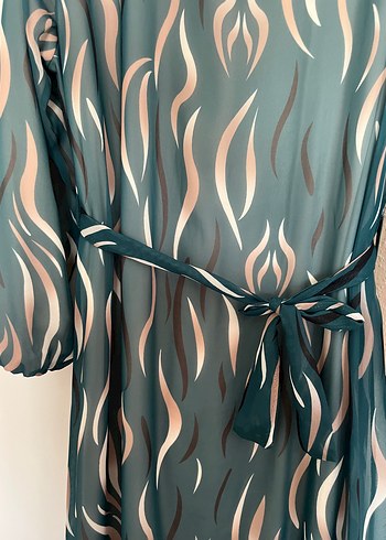 Yeşil Bağlamalı Uzun Bohem Elbise - Görsel 4