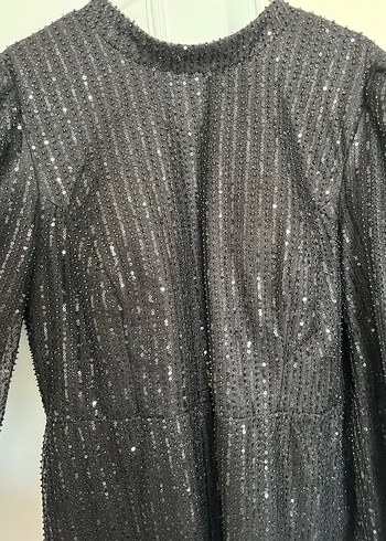 Uzun Kol Pullu Siyah Abiye Elbise - Görsel 4