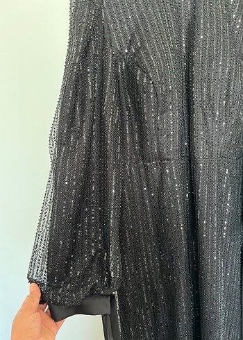 Uzun Kol Pullu Siyah Abiye Elbise - Görsel 2