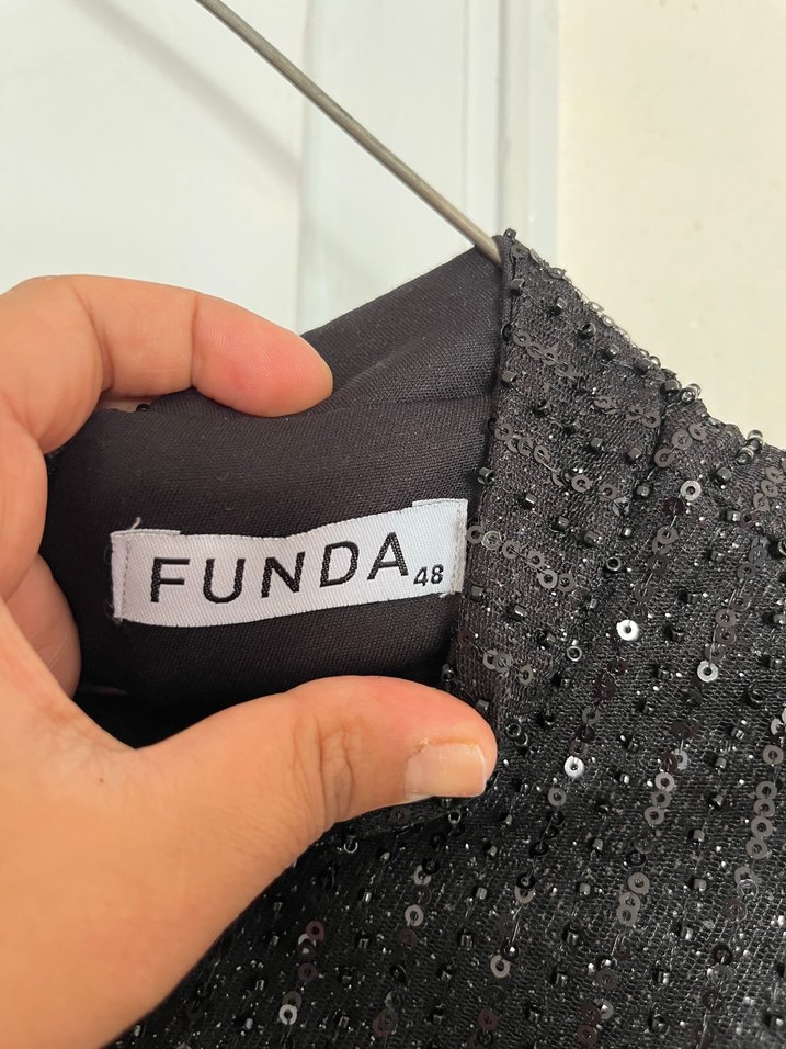 Uzun Kol Pullu Siyah Abiye Elbise - Görsel 5