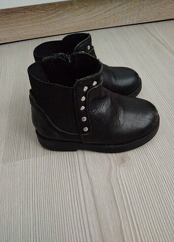 20 Beden siyah Renk Bebek botu
