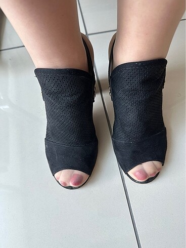 Nine West Önü açık topuklu ayakkabı