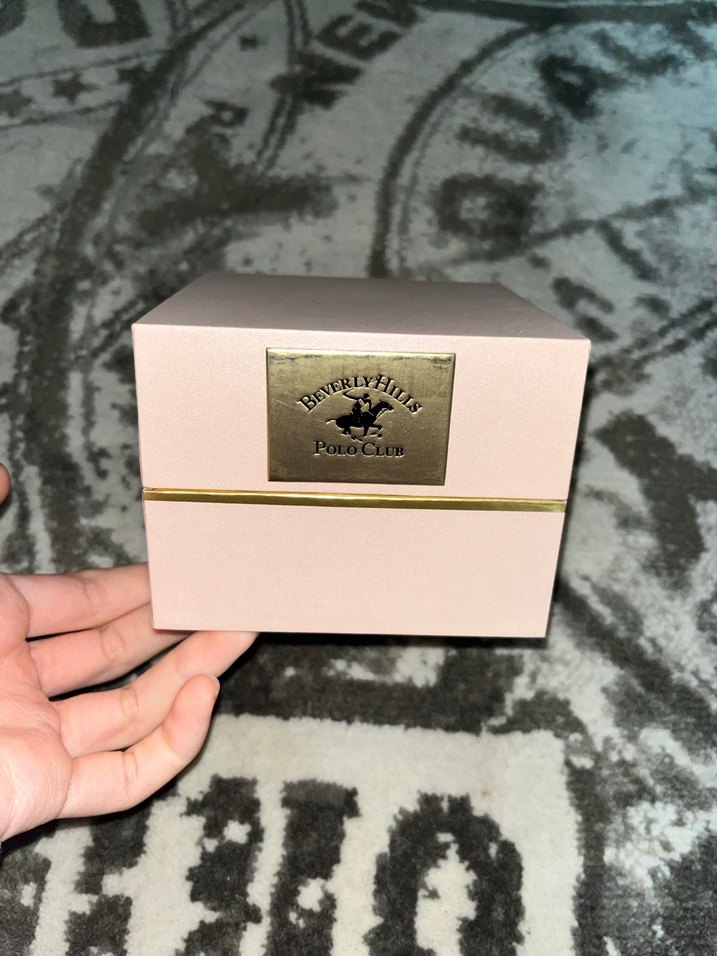 Altın Renkli Kadın Saat ve Bileklik Seti - Görsel 3