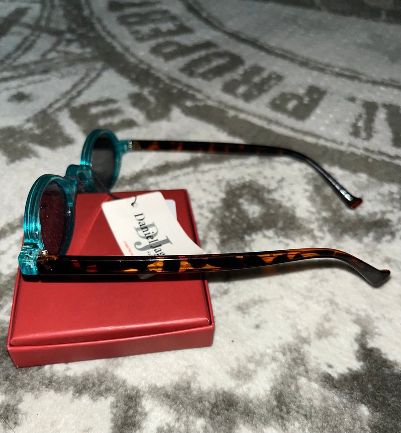 Şeffaf Turkuaz Kadın Gözlük - Danicl.lagget - Görsel 3