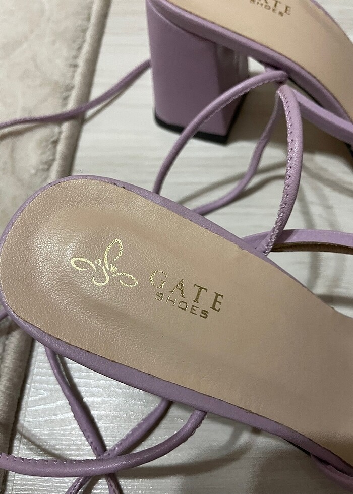 Topuklu ayakkabı - Görsel 2