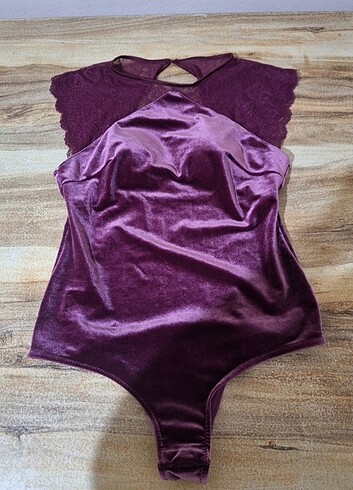 Kadife bodysuit 