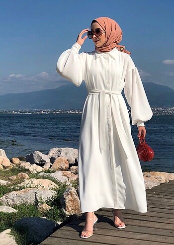 Beyaz elbise