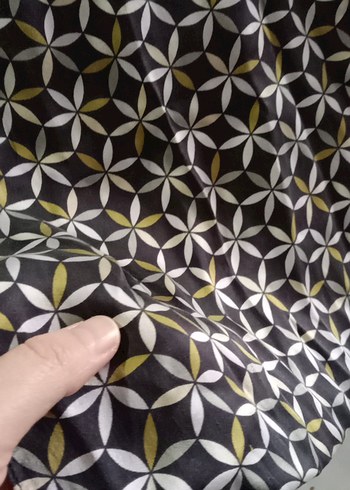 Aker marka ipek şal - Görsel 4