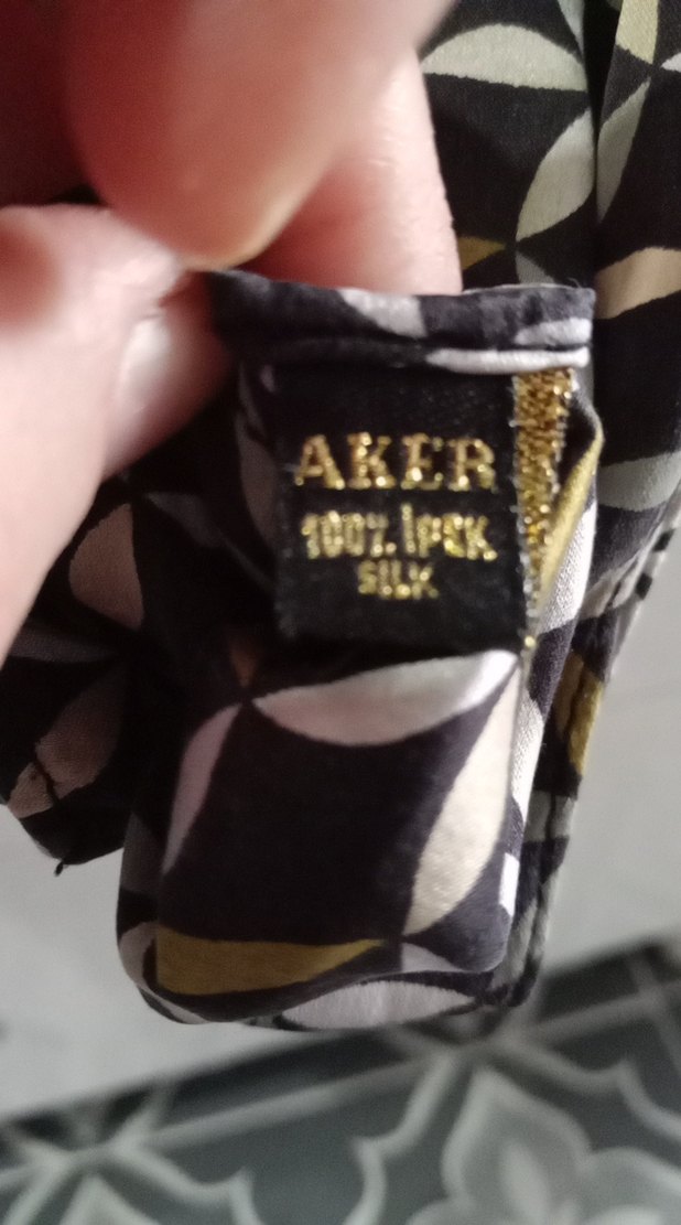 Aker marka ipek şal - Görsel 2