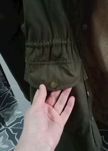 Kürk Detaylı Kadın Mont - Görsel 6