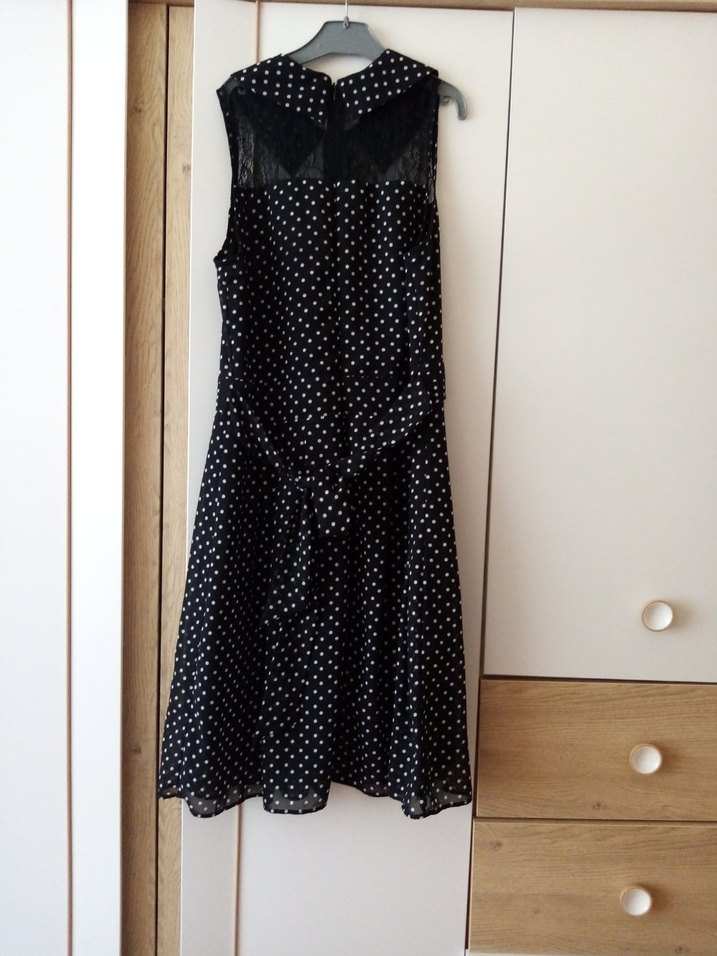 Puantiye Desenli Siyah Midi Elbise - Görsel 2