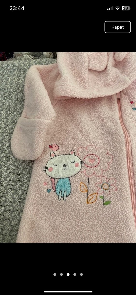 Kapüşonlu Bebek Kız Tulumu, Nakışlı, Peluş Detaylı - Görsel 2