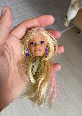 Mor Küpe Detaylı Bebek Başlığı