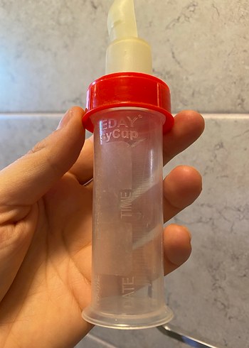 Kırmızı Kapaklı Bebek Biberonu - Görsel 3