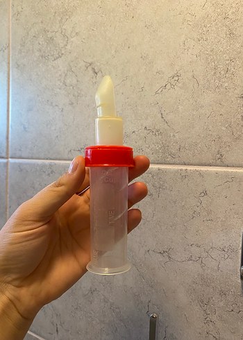 Kırmızı Kapaklı Bebek Biberonu - Görsel 2