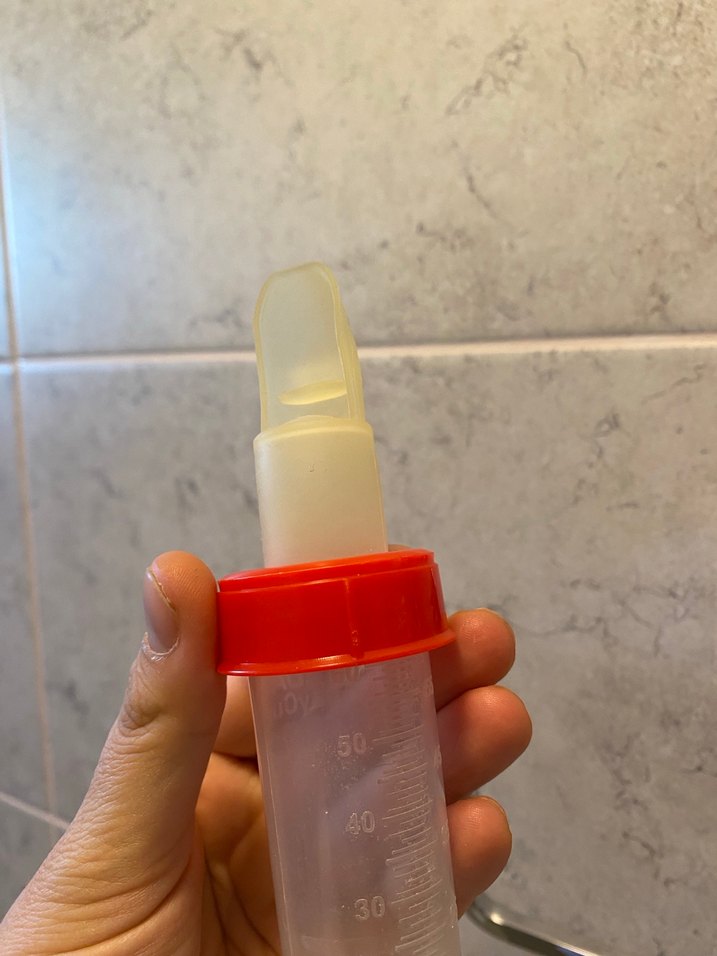 Kırmızı Kapaklı Bebek Biberonu - Görsel 4