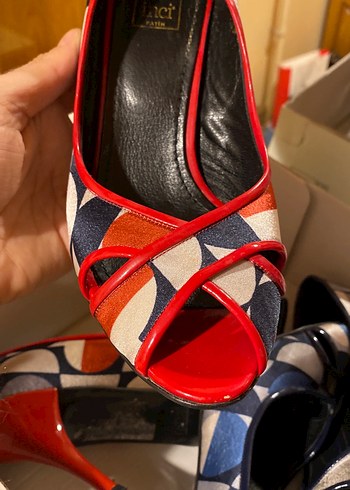 İki adet yazlık topuklu ayakkabı - Görsel 2