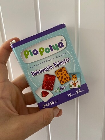 Oyun kartı ve kayıp çoraplar