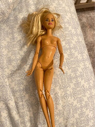 Barbie bebek