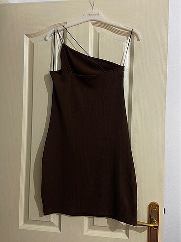 H&M Kahverengi fitilli çift şerit detaylı tek omuz elbise
