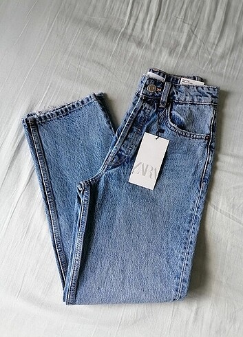Zara Eetiketli straight jean 