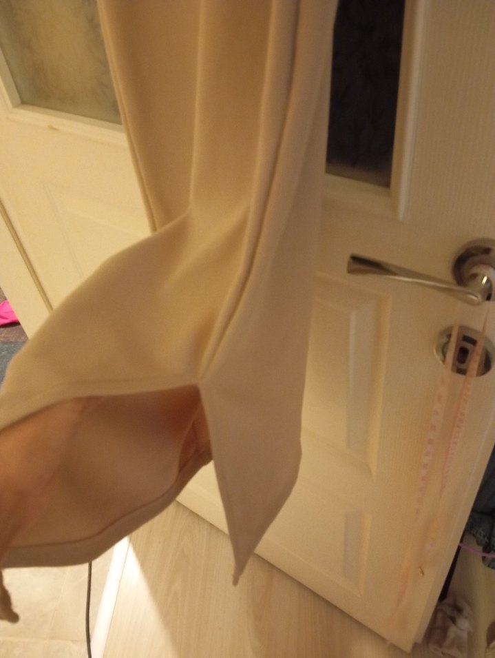 Bej Uzun Düz Kesim Kolsuz Elbise - Görsel 2