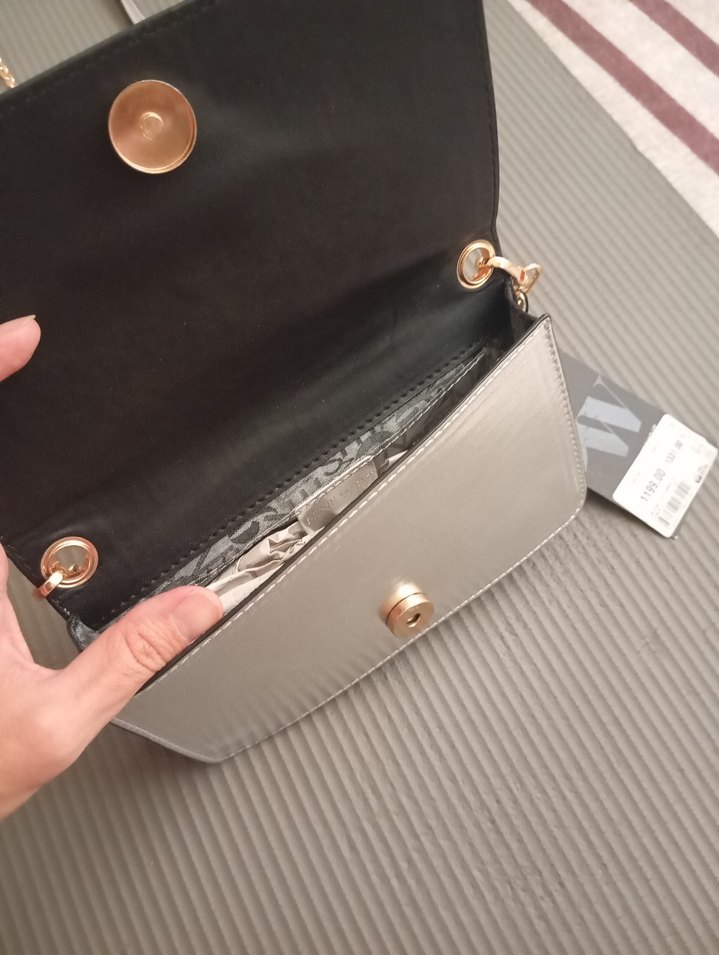 Zincir Detaylı Gri Deri Kadın Çanta - Görsel 5