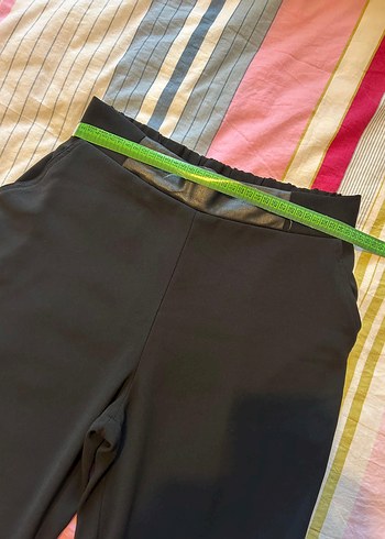 m Beden Deri Detaylı Siyah Kemerli Kumaş Pantolon