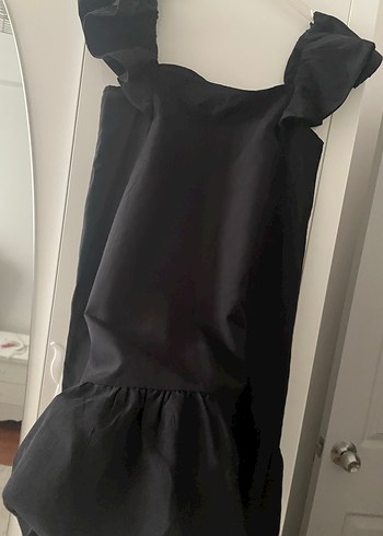 Siyah Kolsuz Mini Elbise Fırfırlı - Görsel 4