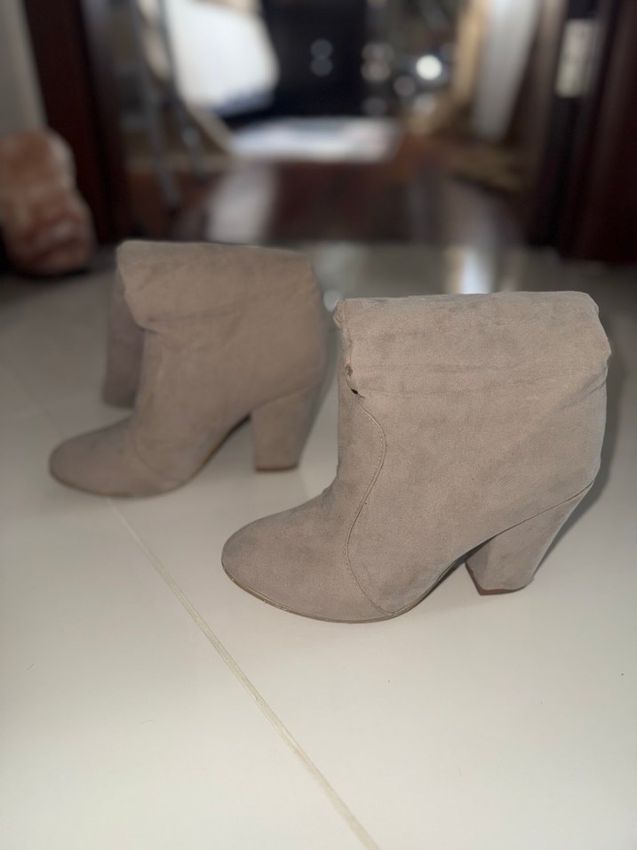 Bej Süet Diz Üstü Kadın Çizme - Görsel 3