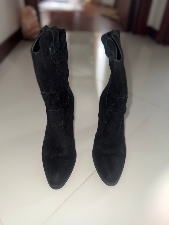 Siyah Süet İnce Topuklu Gotik Bot - Görsel 2