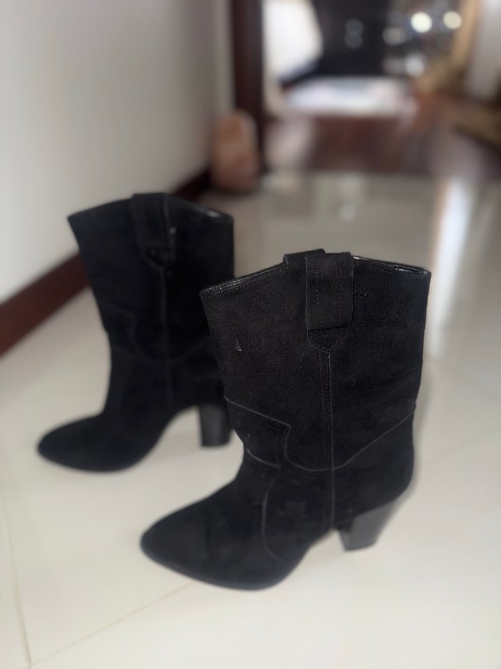 Siyah Süet İnce Topuklu Gotik Bot - Görsel 3