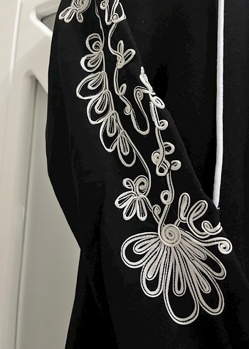 Nakışlı Siyah Kapüşonlu Uzun Kadın sweat - Görsel 3