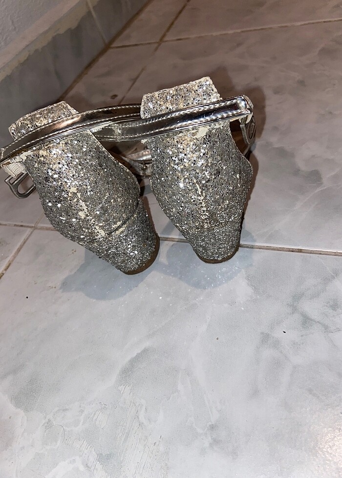 Çocuk topuklu ayakkabı - Görsel 3