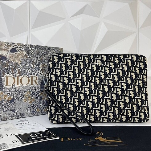 Christian Dior hakiki deri ????