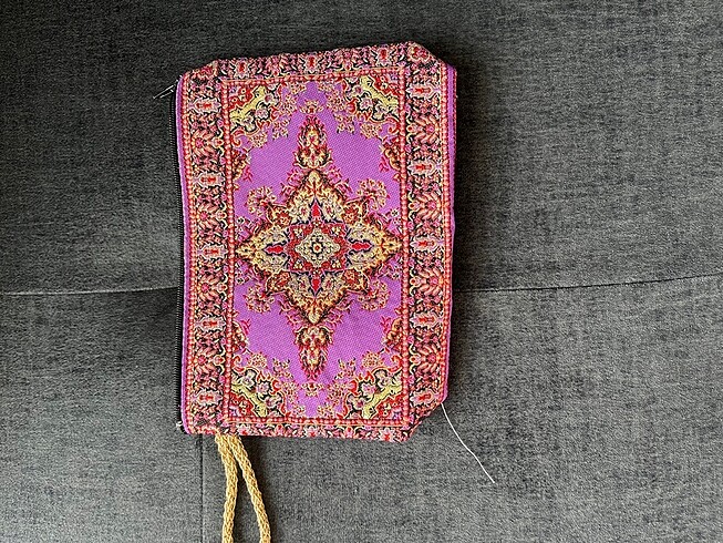 Etnik desenli halı cüzdan