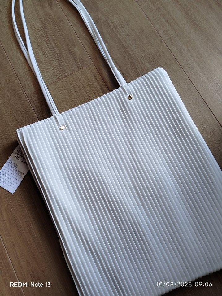 Beyaz Pliseli Kadın Omuz Çantası - Görsel 2