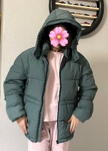 zara puffer yeşil oversıze s/m uygun - Görsel 3