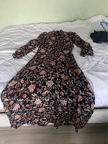 Zara çiçekli yazlık elbise