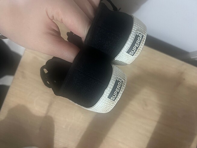 27 Beden Çocuk SUPERGA