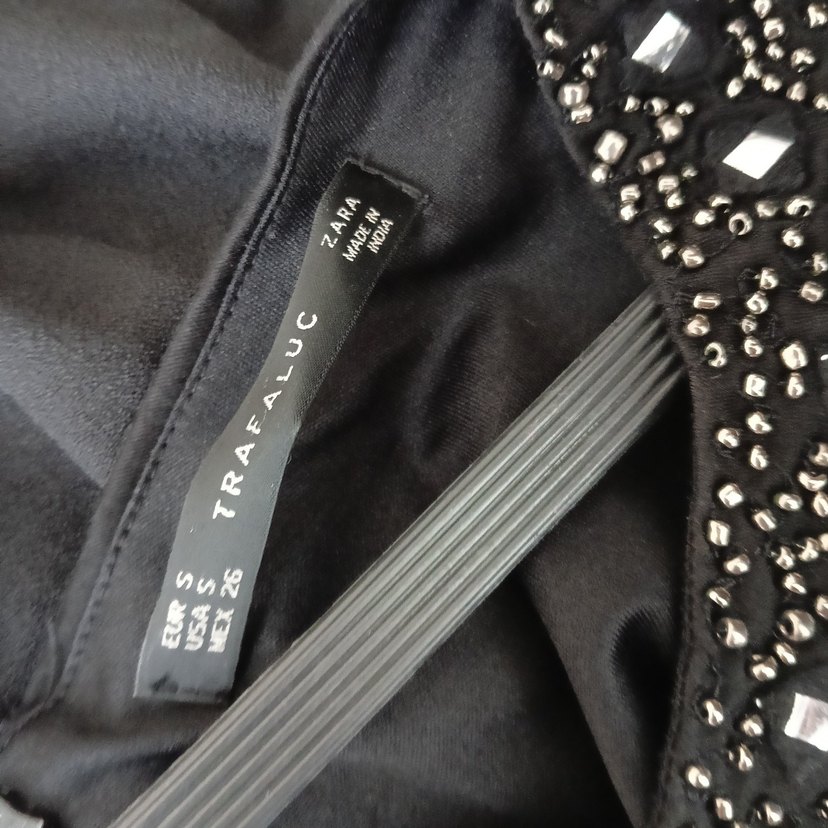 Siyah V Yaka İşlemeli Uzun Abiye Elbise - Görsel 4