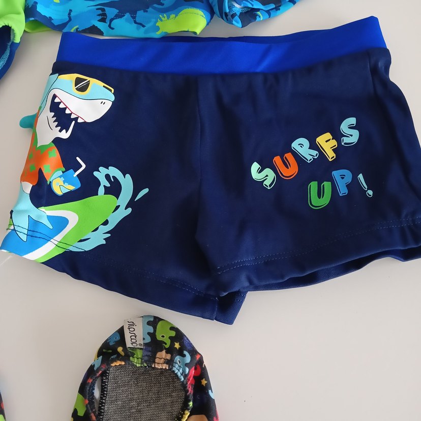 Erkek Renkli Baskılı Mayo ve Deniz Ayakkabısı - Görsel 2