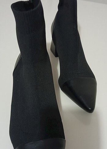 Siyah Elastik Topuklu Kadın Bot - Görsel 2