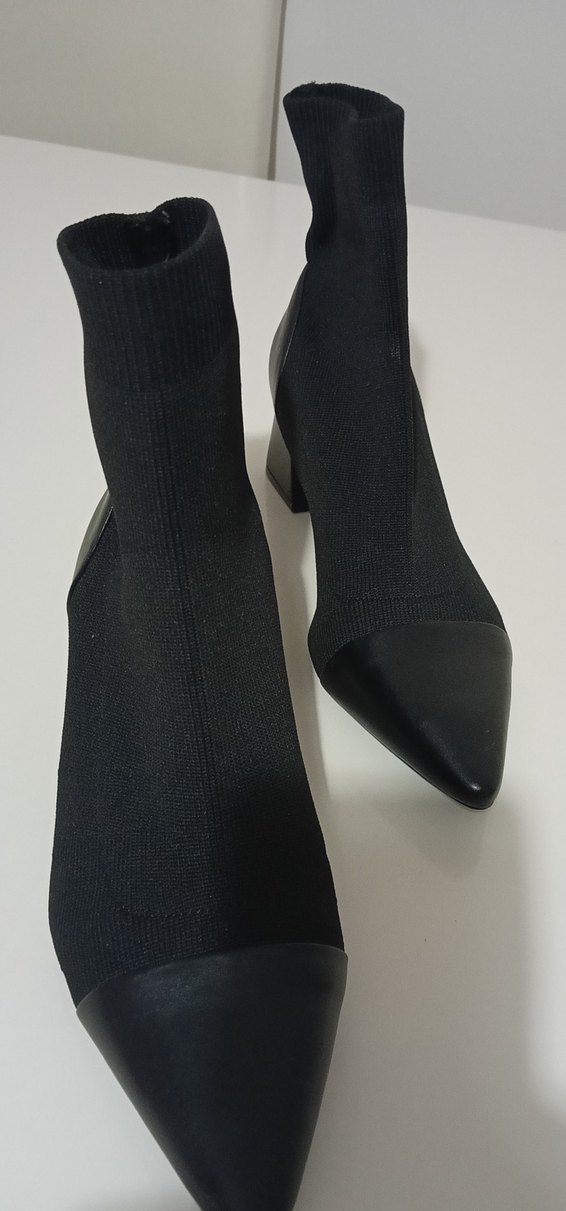 Siyah Elastik Topuklu Kadın Bot - Görsel 2
