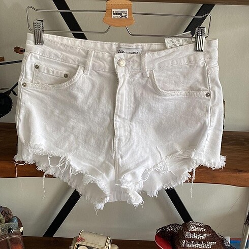 l Beden zara beyaz kot şort